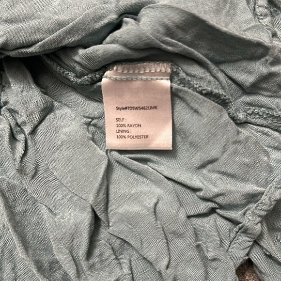 Altar’d State Size Large Teal Crop with off the shoulder long sleeves/open back - Picture 5 of 8